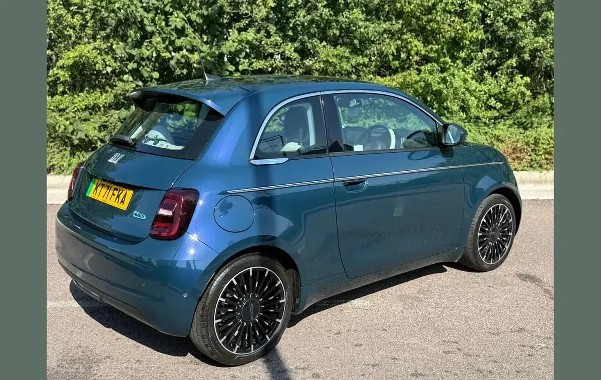Used Fiat 500e La Prima 86 kW (118 HP) 2021 Green Hatchback