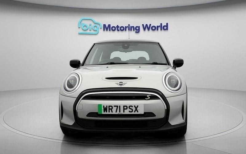 Used Mini Cooper Level 2 135 kW (184 HP) 2023 Hatchback