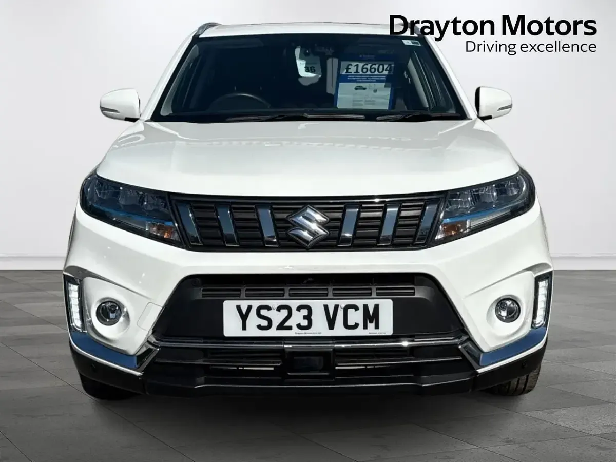 Second-hand Suzuki Vitara SZ5 129 CP (94 kW) 2023 Alb SUV