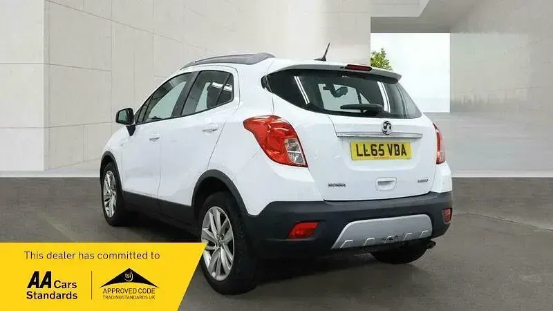 Used Vauxhall Mokka S 140 HP (102 kW) 2015 White SUV