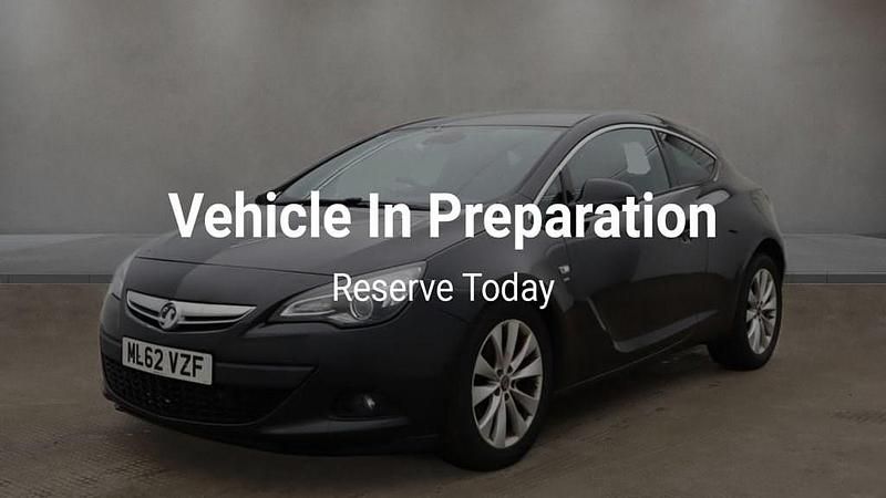 Used Vauxhall Astra GTC SRi 162 HP (119 kW) 2012 Black Hatchback