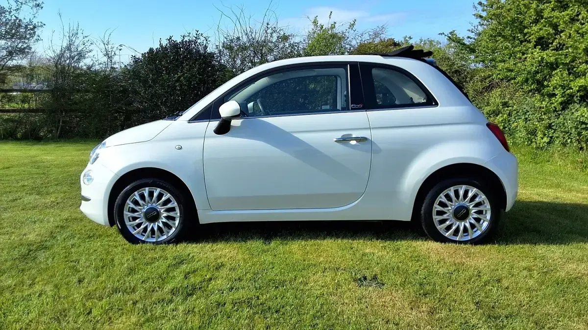 Used Fiat 500 Lounge 2017 White Cabriolet