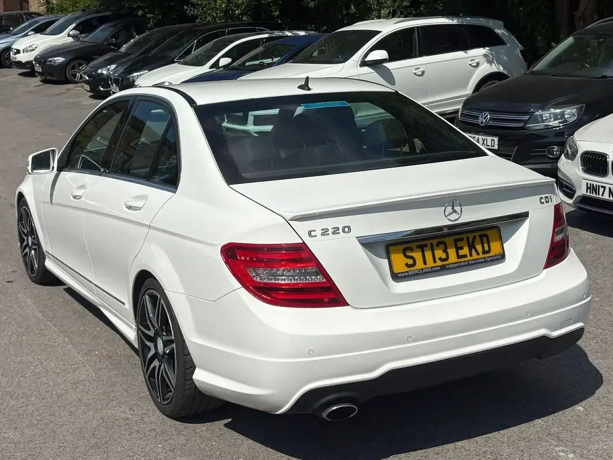 Used Mercedes C220 AMG 167 HP (122 kW) 2013 White Sedan