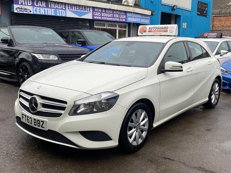 Used Mercedes A180 SE 2014 White Hatchback