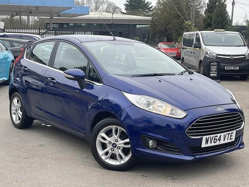 Usado Ford Fiesta Zetec 100 HP (73 kW) 2014 Azul Citadino