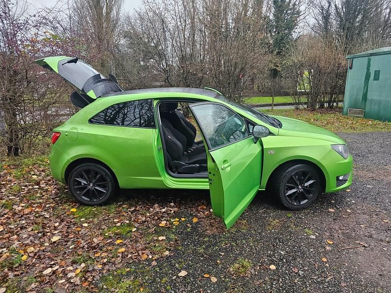Używany Seat Ibiza FR 2013 Zielony Hatchback