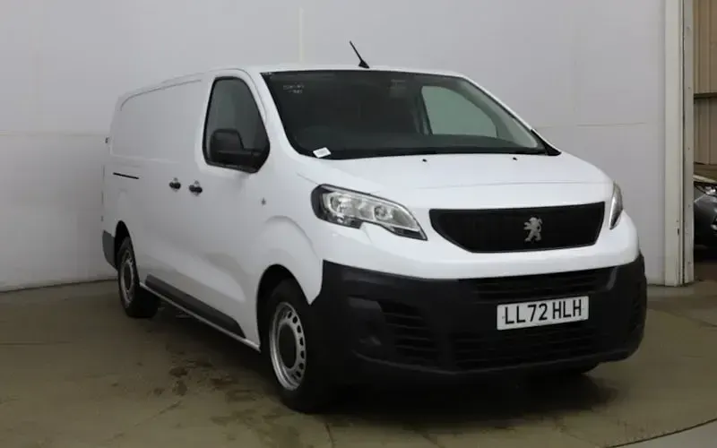 Used Peugeot Expert Premium 102 HP (75 kW) 2022 Van