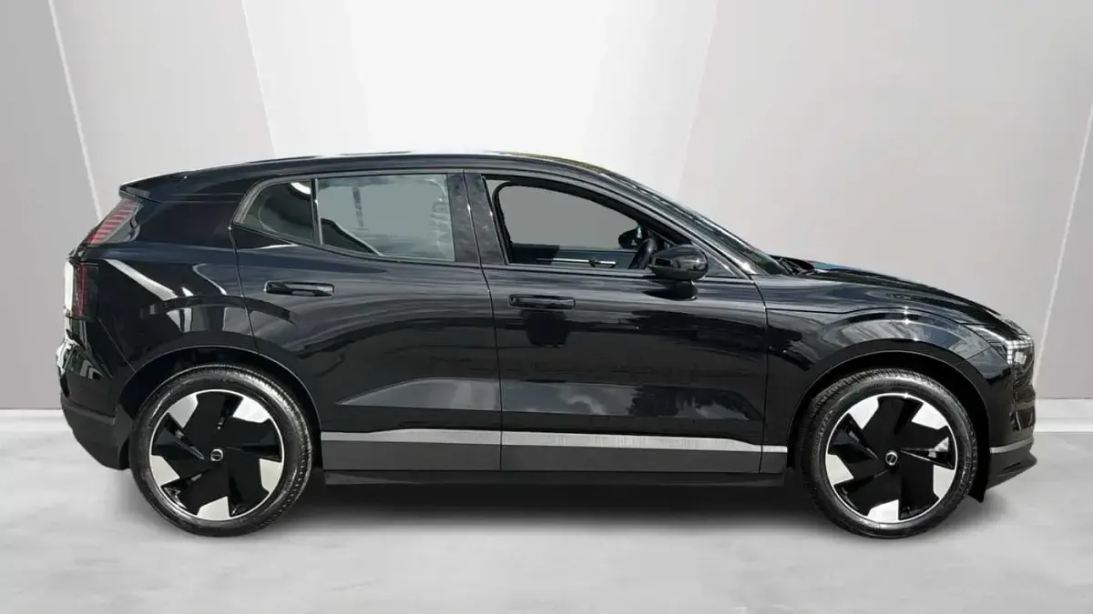 Used Volvo EX30 Performance 314 kW (428 HP) 2025 Black SUV