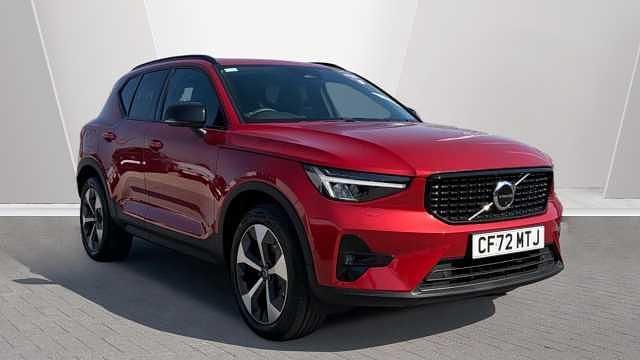 Used Volvo XC40 Ultimate 197 HP (144 kW) 2022 Red SUV