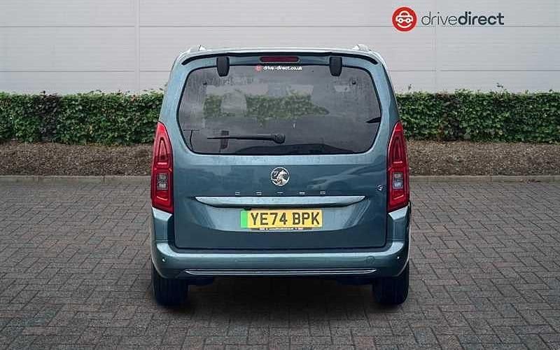 Used Vauxhall Combo Ultimate 100 kW (136 HP) 2024 Blue Estate