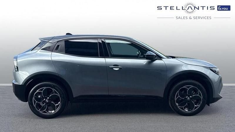 Grey New 2025 Alfa Romeo Junior SUV | £24,511 (Good price) - Image 1/4