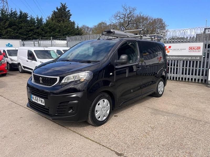 Second-hand Peugeot Expert 2019 Negru Van