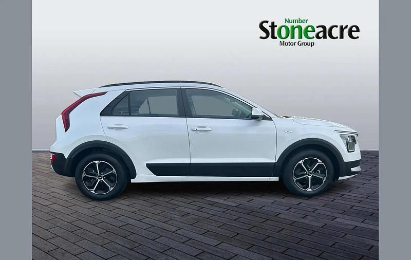 Used Kia Niro 127 HP (93 kW) 2025 White SUV