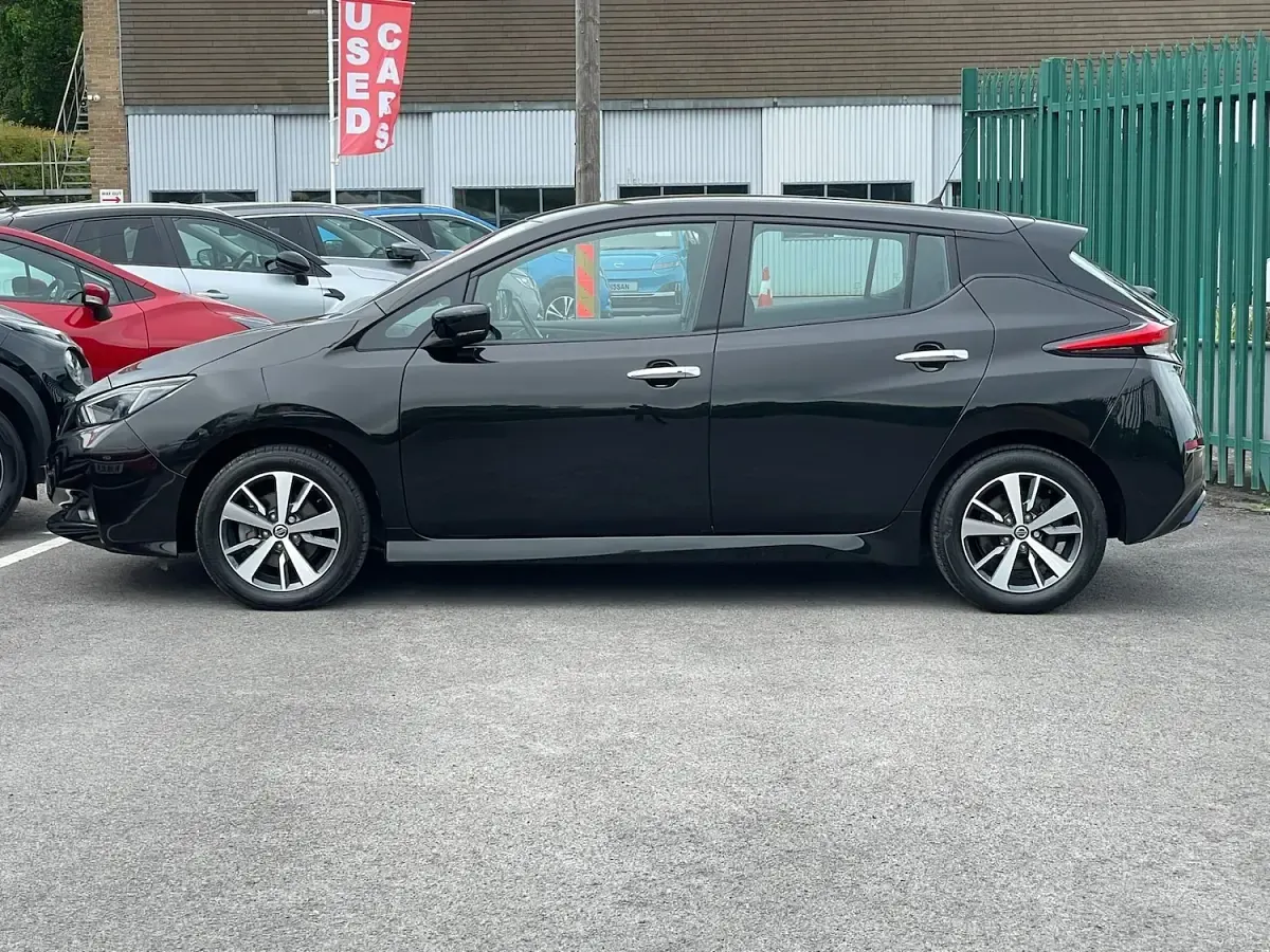 Used Nissan Leaf Acenta 110 kW (150 HP) 2022 Black Hatchback