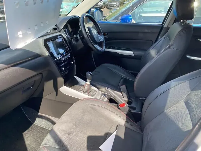 Used Suzuki Vitara 140 HP (102 kW) 2016 White SUV