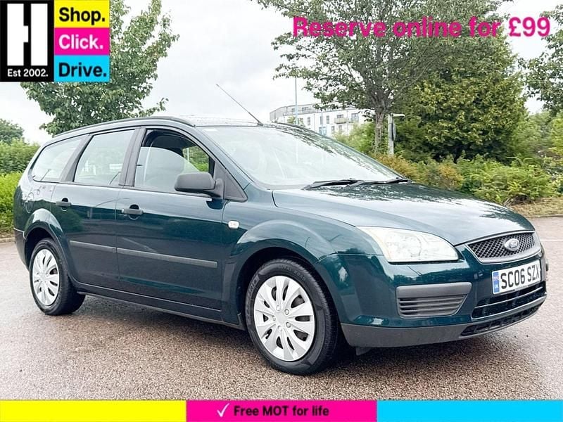 Green Used 2006 Ford Focus Estate | £2,320 (Fair price) - Image 1/4