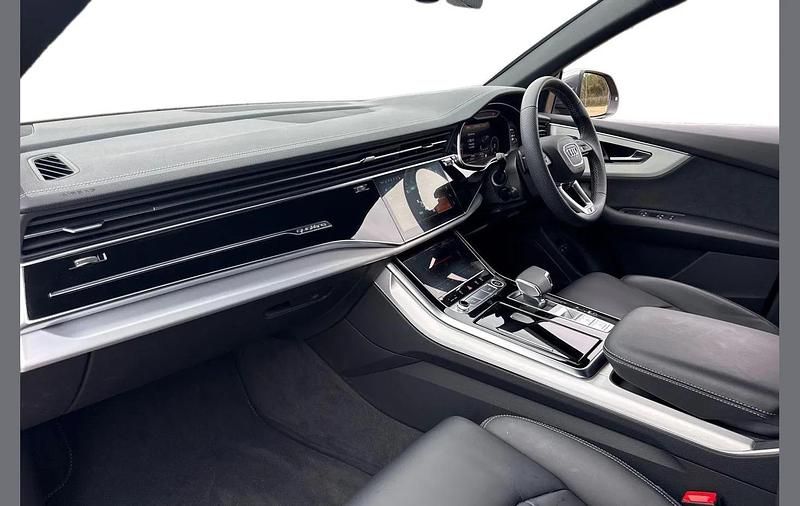 Used Audi Q8 S-Line 389 HP (286 kW) 2025 Grey SUV