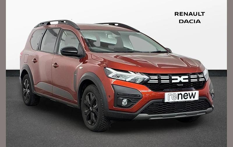 Brown Used 2023 Dacia Jogger Extreme MPV | £14,800 (Fair price) - Image 1/4