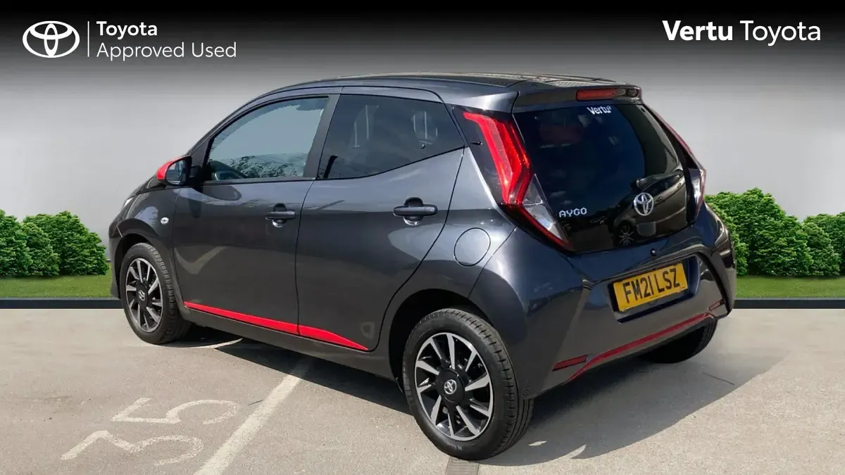Used Toyota Aygo Trend 72 HP (52 kW) 2021 Grey Hatchback