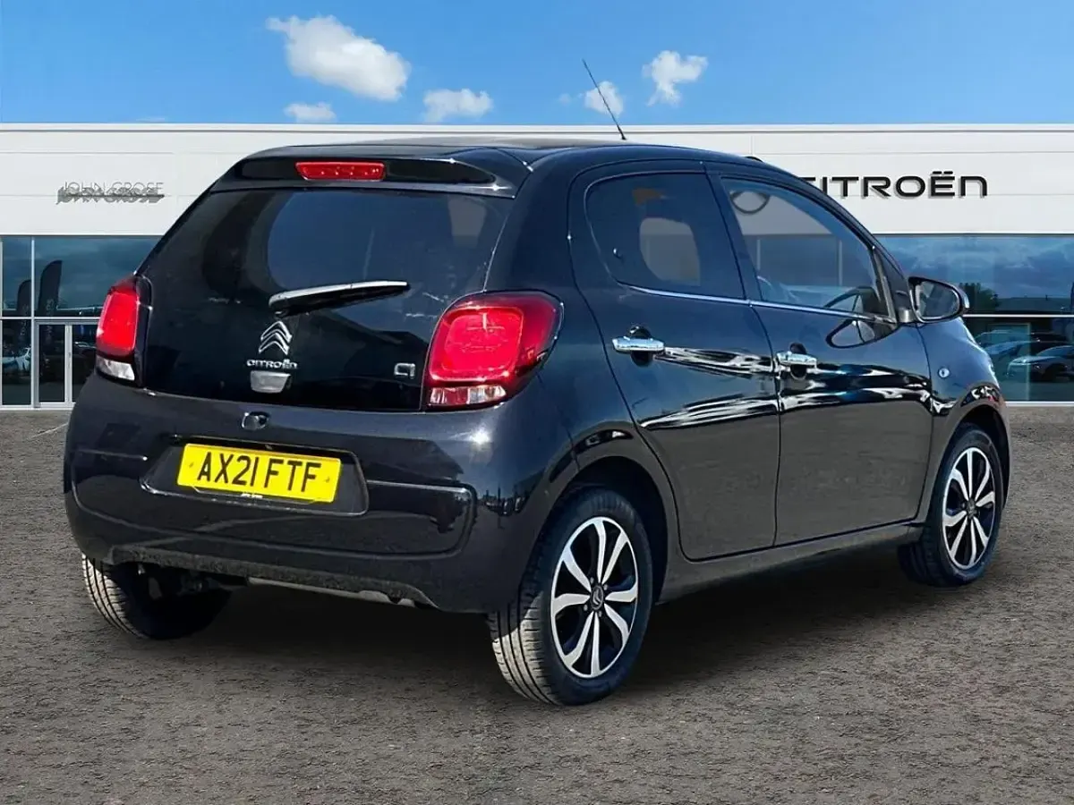 Used Citroën C1 Shine 71 HP (52 kW) 2021 Black Hatchback