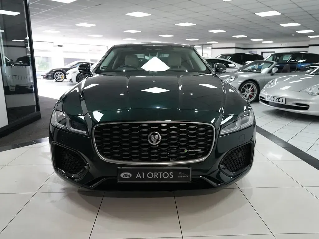 Used Jaguar XF R-Dynamic 204 HP (150 kW) 2023 Green Sedan