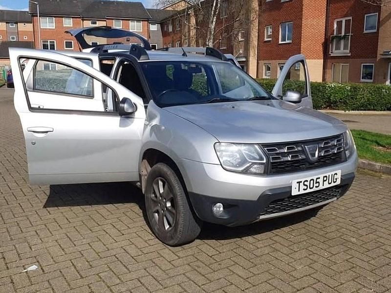 Used Dacia Duster Lauréate 107 HP (78 kW) 2018 Silver Hatchback
