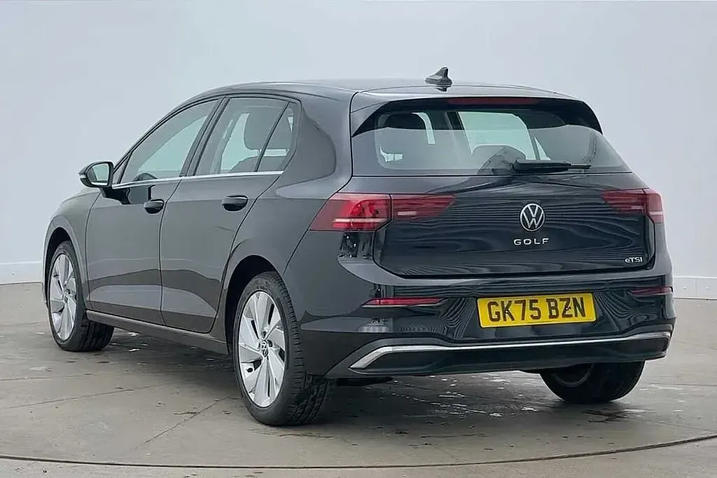 Used VW Golf VIII 150 HP (110 kW) 2025