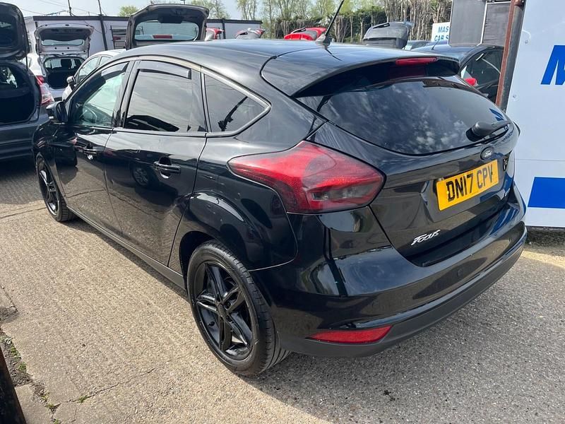 Used Ford Focus Zetec 2017 Black Hatchback