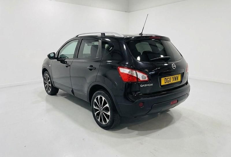 Used Nissan Qashqai N-TEC 110 HP (80 kW) 2011 Black SUV