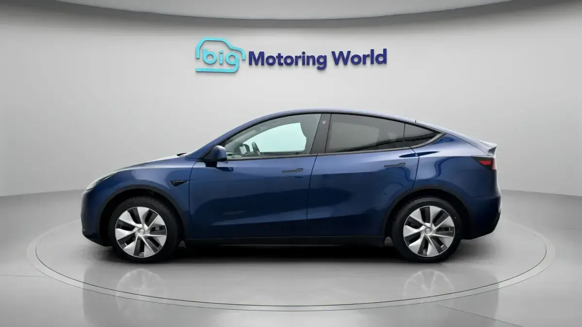 Used Tesla Model Y RWD 254 kW (346 HP) 2023 Blue SUV