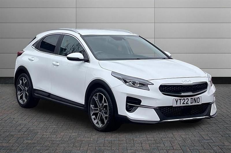 White Used 2022 Kia XCeed SUV | £16,695 (Fair price) - Image 1/4