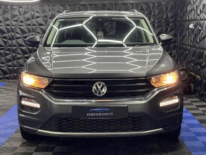 Used VW T-Roc SE 115 HP (84 kW) 2018 Grey SUV