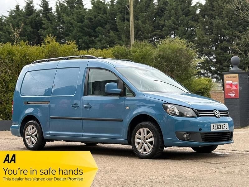 Used VW Caddy Maxi Highline 102 HP (75 kW) 2013 Blue MPV