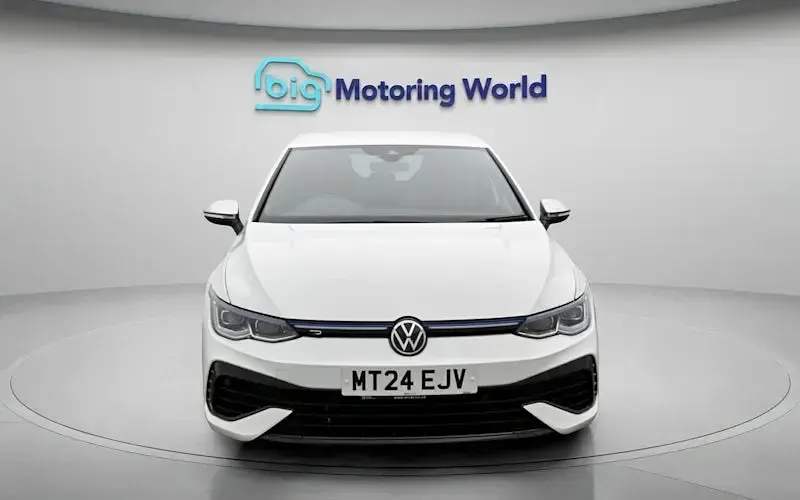 Used VW Golf VIII R 320 HP (235 kW) 2024 White Hatchback