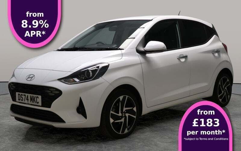 White Used 2024 Hyundai i10 Premium Hatchback | £14,616 (Good price) - Image 1/3