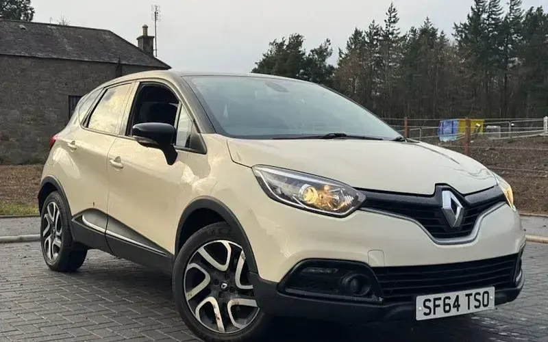 Used Renault Captur Dynamique 90 HP (66 kW) 2014 SUV