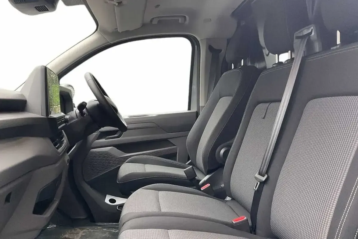 New VW T7 100 kW (136 HP) 2025 Stone grey Van