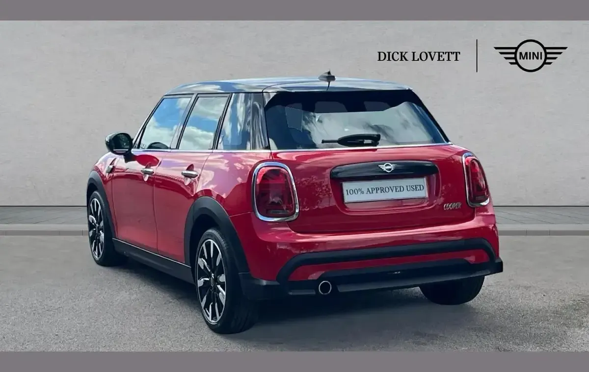 Used Mini Cooper Exclusive 134 HP (98 kW) 2021 Red Hatchback