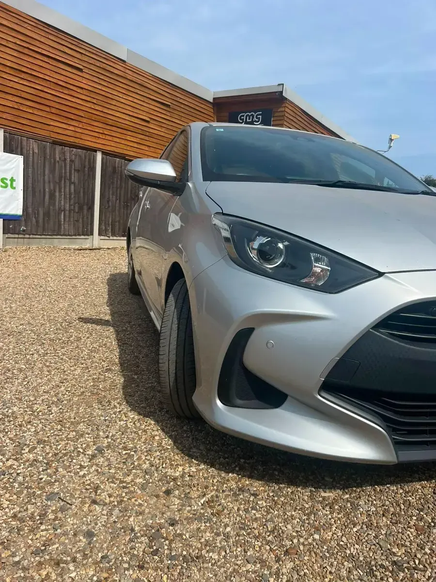 Used Toyota Yaris Design 116 HP (85 kW) 2026 Silver Hatchback
