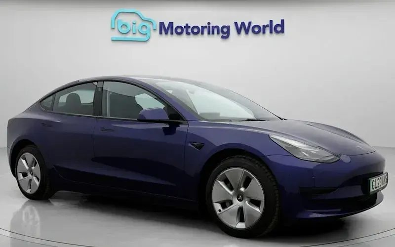 Used Tesla Model 3 Standard Range 180 kW (245 HP) 2023 Sedan