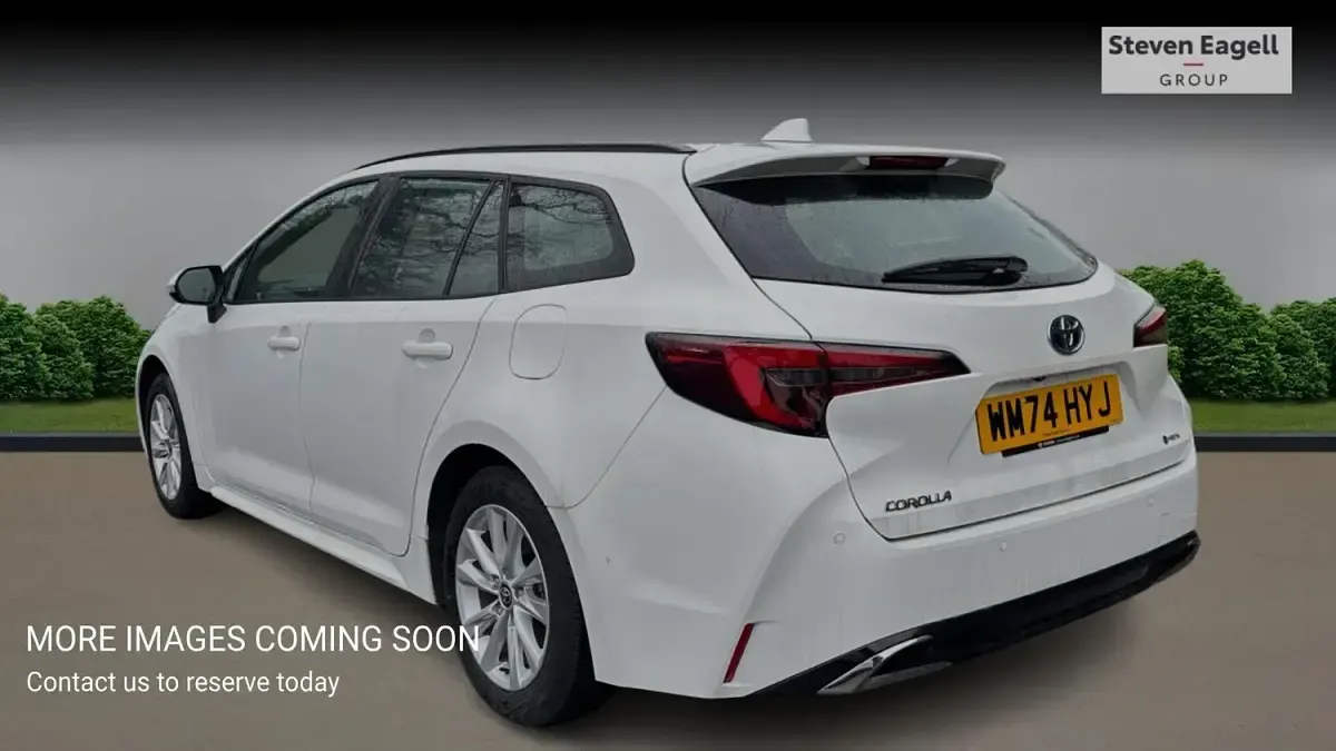 Used Toyota Corolla 196 HP (144 kW) 2025 White Estate