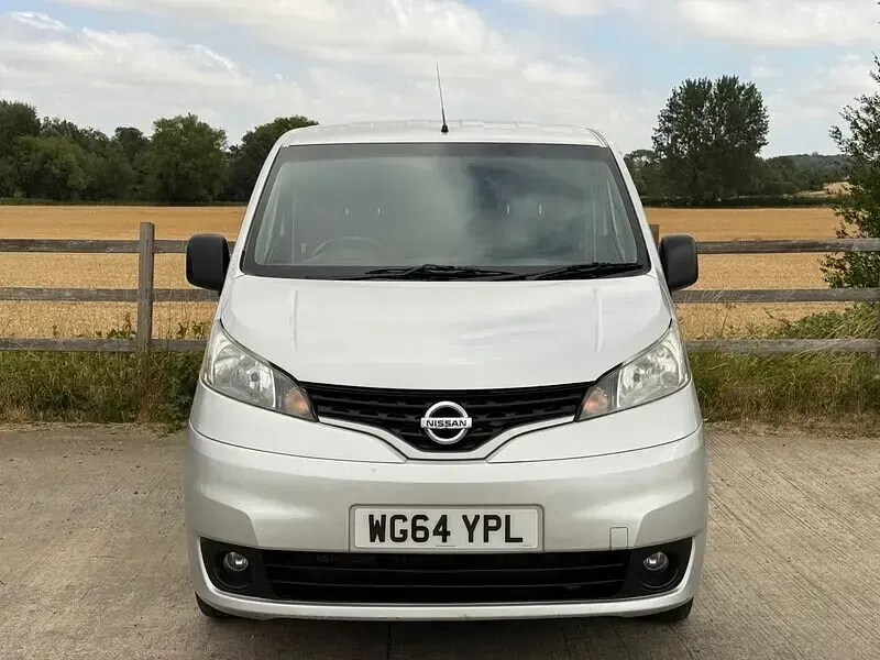 Used Nissan NV200 Tekna 2014 Silver MPV