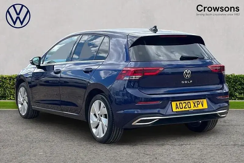 Used VW Golf VII Style 150 HP (110 kW) 2020 Atlantic blue Hatchback