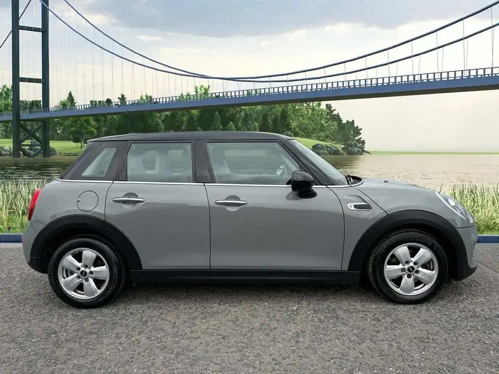 Used Mini Cooper Classic 136 HP (100 kW) 2019 Grey Hatchback