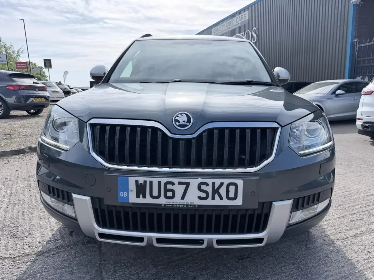 Używany Skoda Yeti Drive 110 KM (80 kW) 2017 Szary SUV