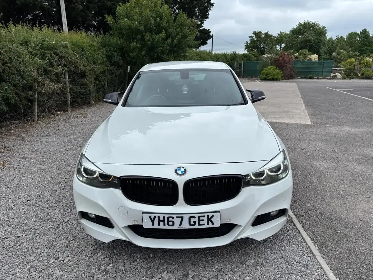Used BMW 330 M Sport 2017 White Hatchback
