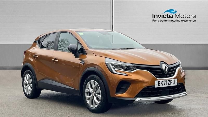 Used Renault Captur Iconic 91 HP (66 kW) 2021 Orange SUV