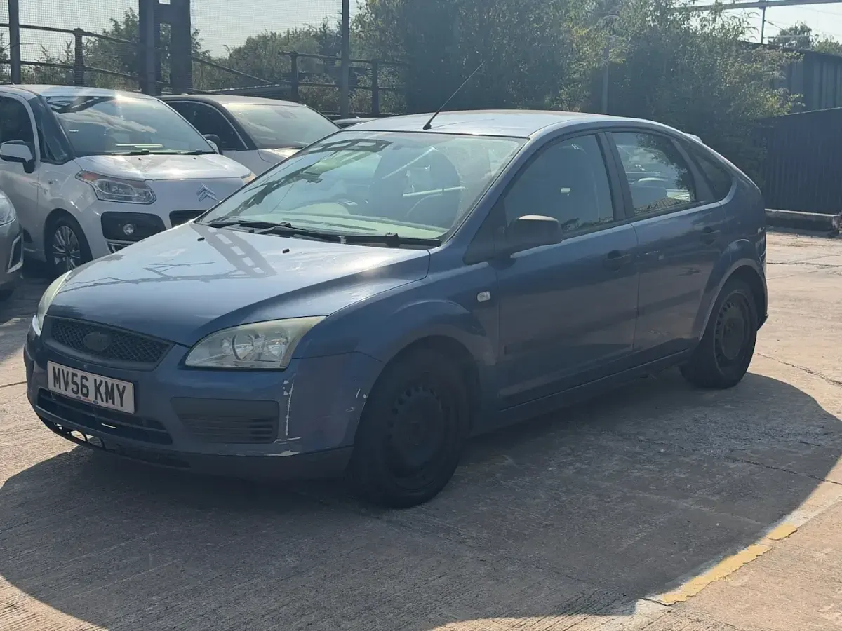 Used Ford Focus 2006 Blue Hatchback