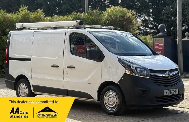White Used 2016 Vauxhall Vivaro S Van | £7,890 (Good price) - Image 1/2