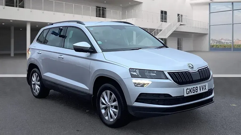 Used Skoda Karoq SE 115 HP (84 kW) 2018 Silver SUV